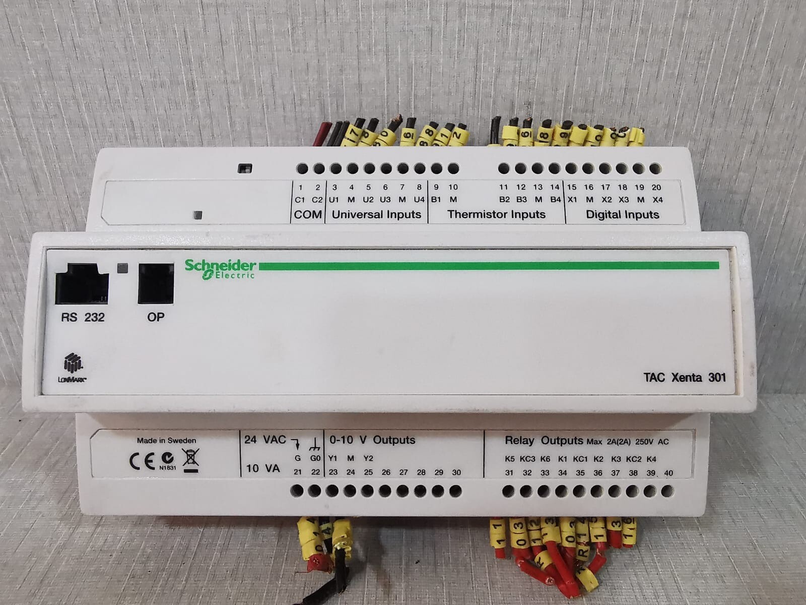 Schneider Electric TAC Xenta 301 Programmable Controller