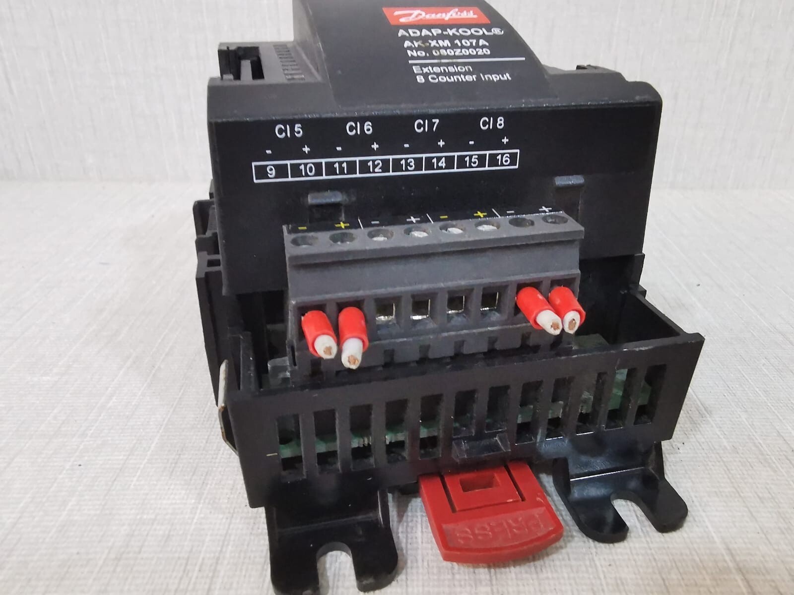 Danfoss AK-XM 107A Danfoss ADAP-KOOL Extension 8 Counter Input AK-XM 107A 6