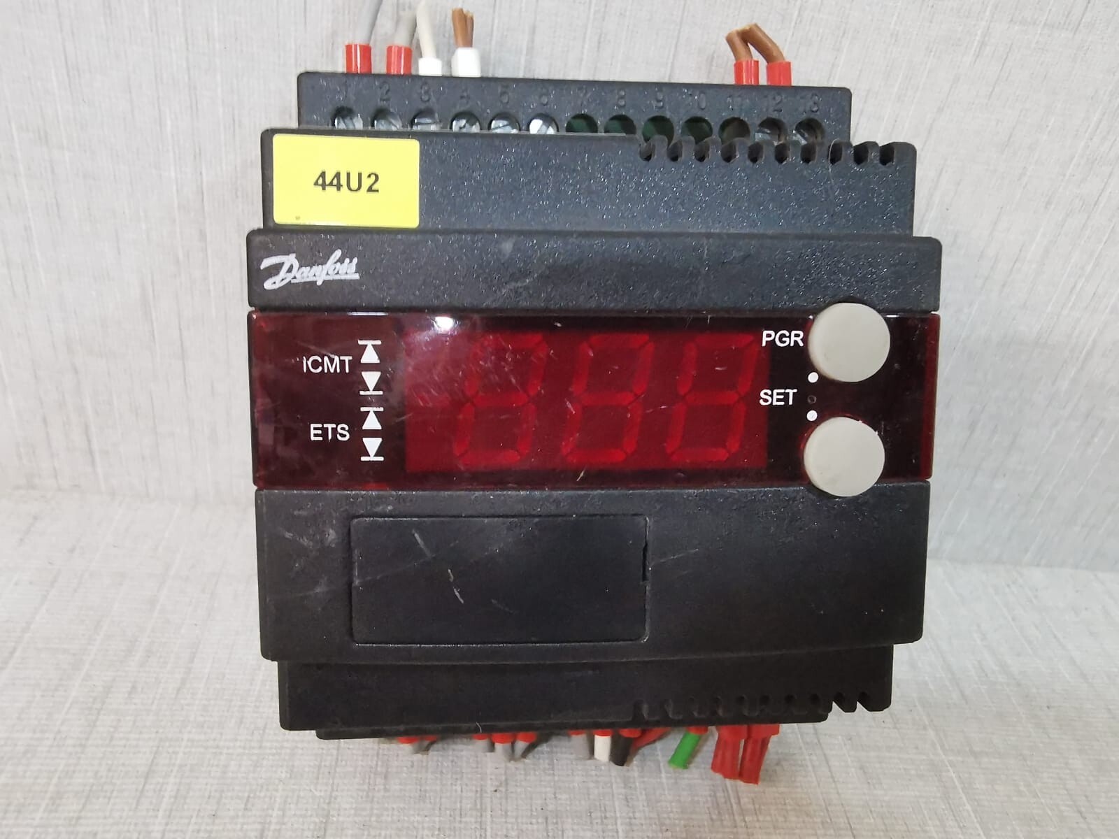 Danfoss EKC 313 Superheat Controller 084B7253