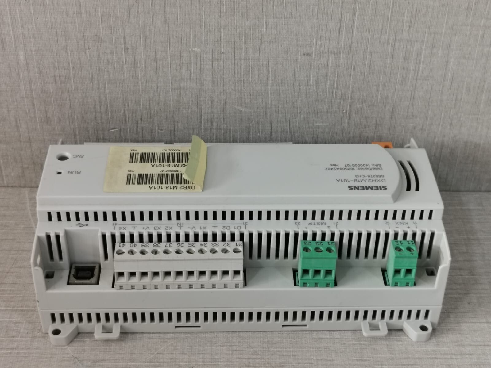 Siemens M18-101A SIEMENS DXR2.M18-101A Compact Room Automation Station 5