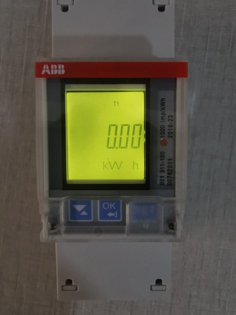 ABB B21 311-100 Energy Meter 2CMA100154R1000