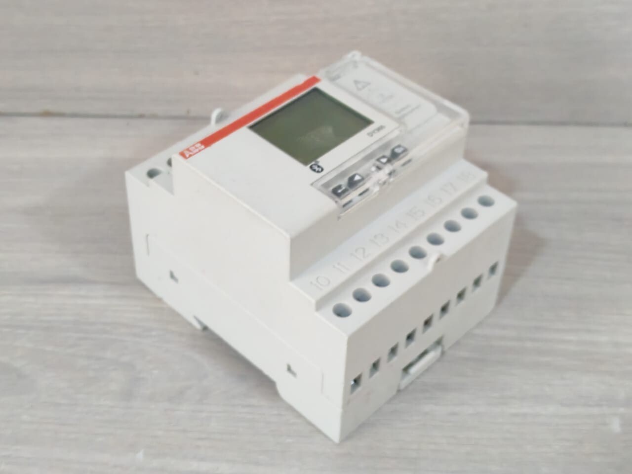 ABB 2CSM221201R1000 ABB DY365 Digital Timer 2CSM221201R1000 8