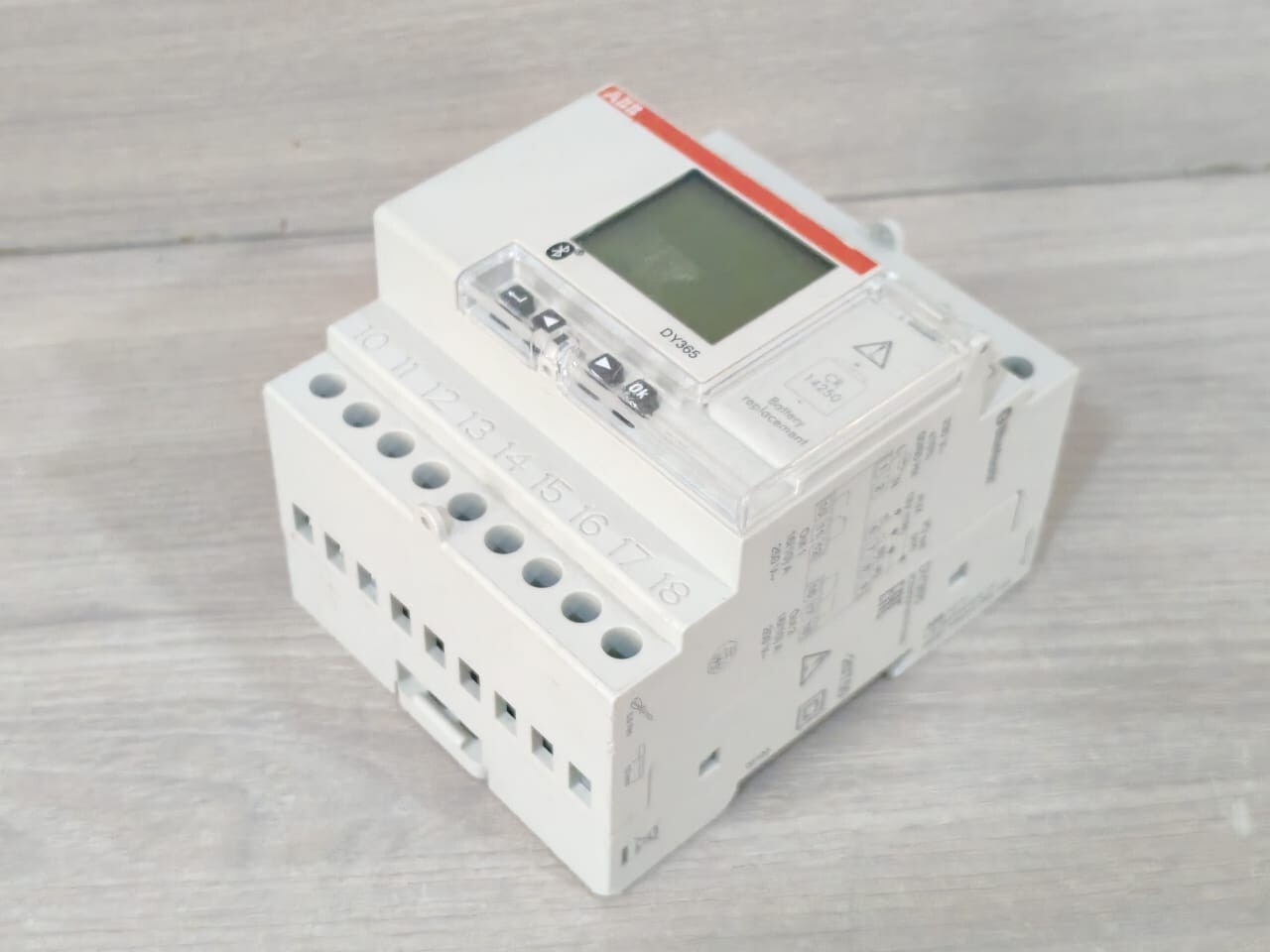 ABB 2CSM221201R1000 ABB DY365 Digital Timer 2CSM221201R1000 9