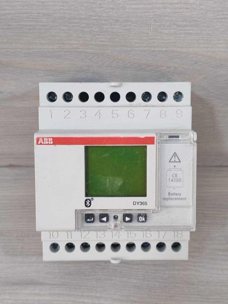 ABB DY365 Digital Timer 2CSM221201R1000