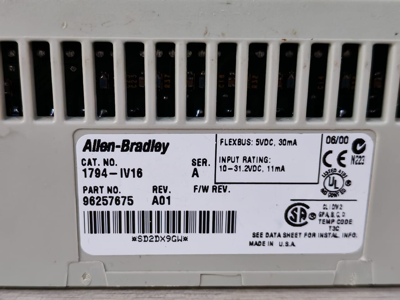 Allen-Bradley 1794-IV16 & 1794-TB3S SER.A ALLEN-BRADLEY 1794-IV16 & 1794-TB3S SER.A 24VDC SOURCE INPUT MODULE 9