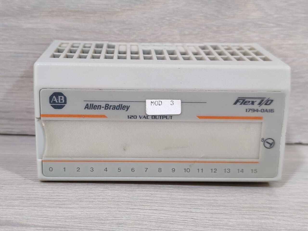 Allen-Bradley 1794-OA16 & 1794-TB3 SER.A ALLEN-BRADLEY 1794-OA16 & 1794-TB3 SER.A FLEX I/O 120 VAC OUTPUT MODULE 3