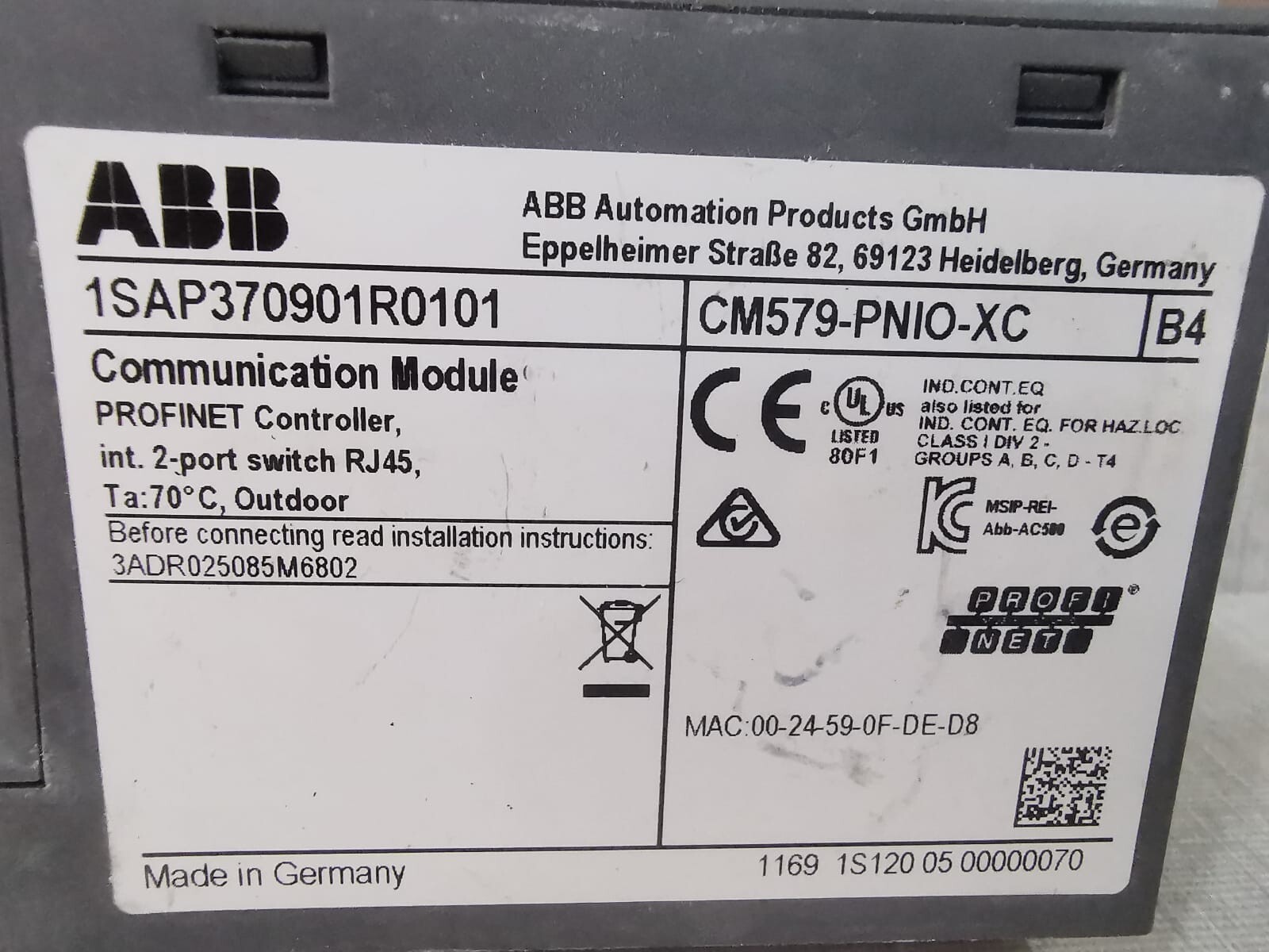 ABB 1SAP370901R0101 ABB CM579-PNIO-XC B4 Communication Module 1SAP370901R0101 2
