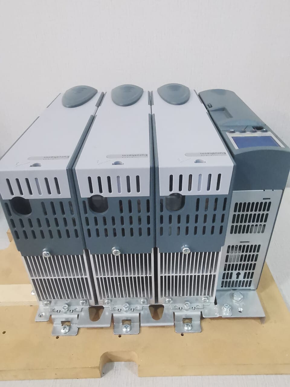 DSA FIRAP2x Eurotherm LA029534U503 230VAC EPOWER DRIVER UNIT 3PH-250A 3