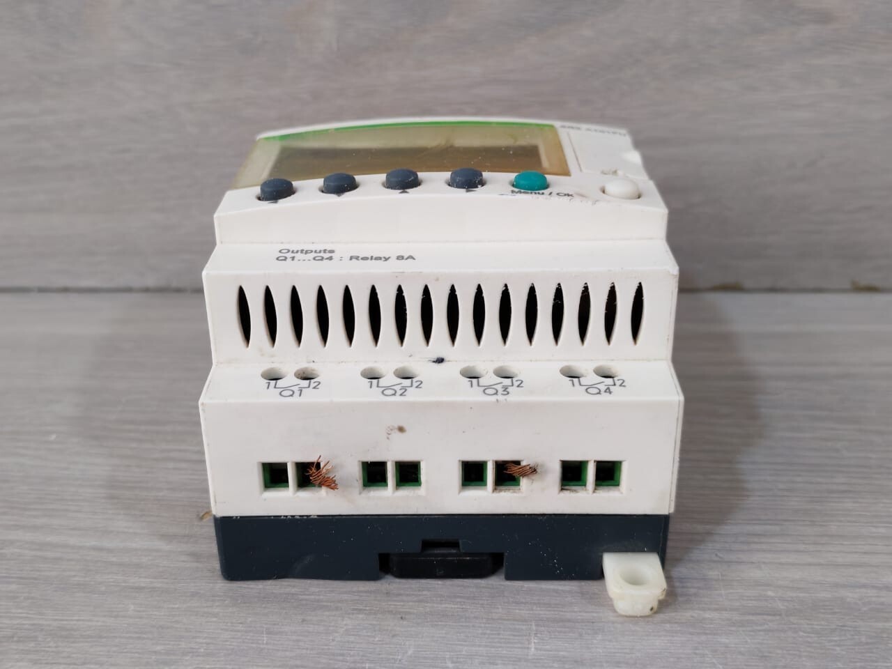 Schneider Electric SR2 A101FU Schneider Electric SR2 A101FU Programmable relay 6