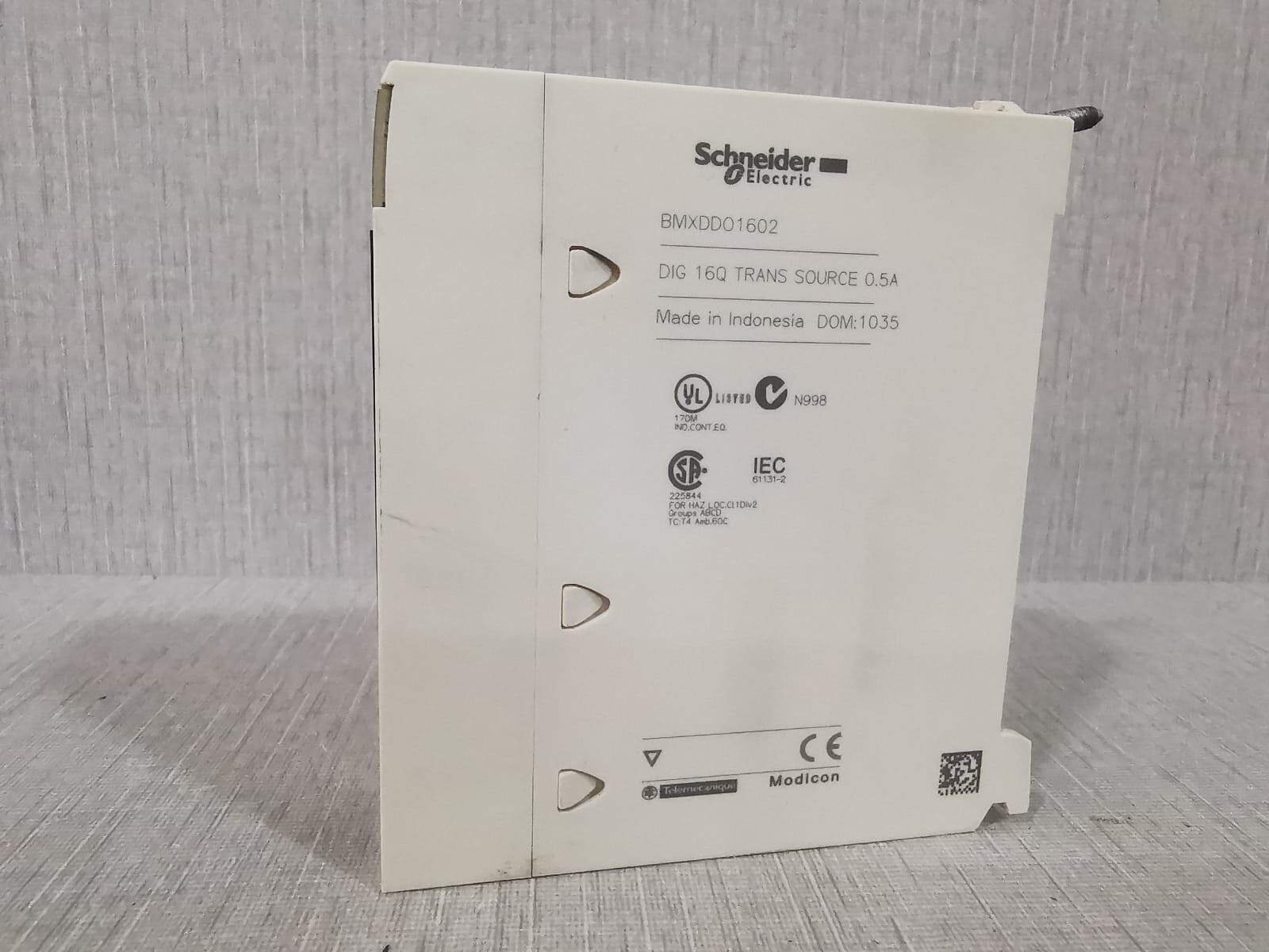 Schneider Electric BMXDDO1602 Schneider Electric BMXDDO1602 Modicon Module 4