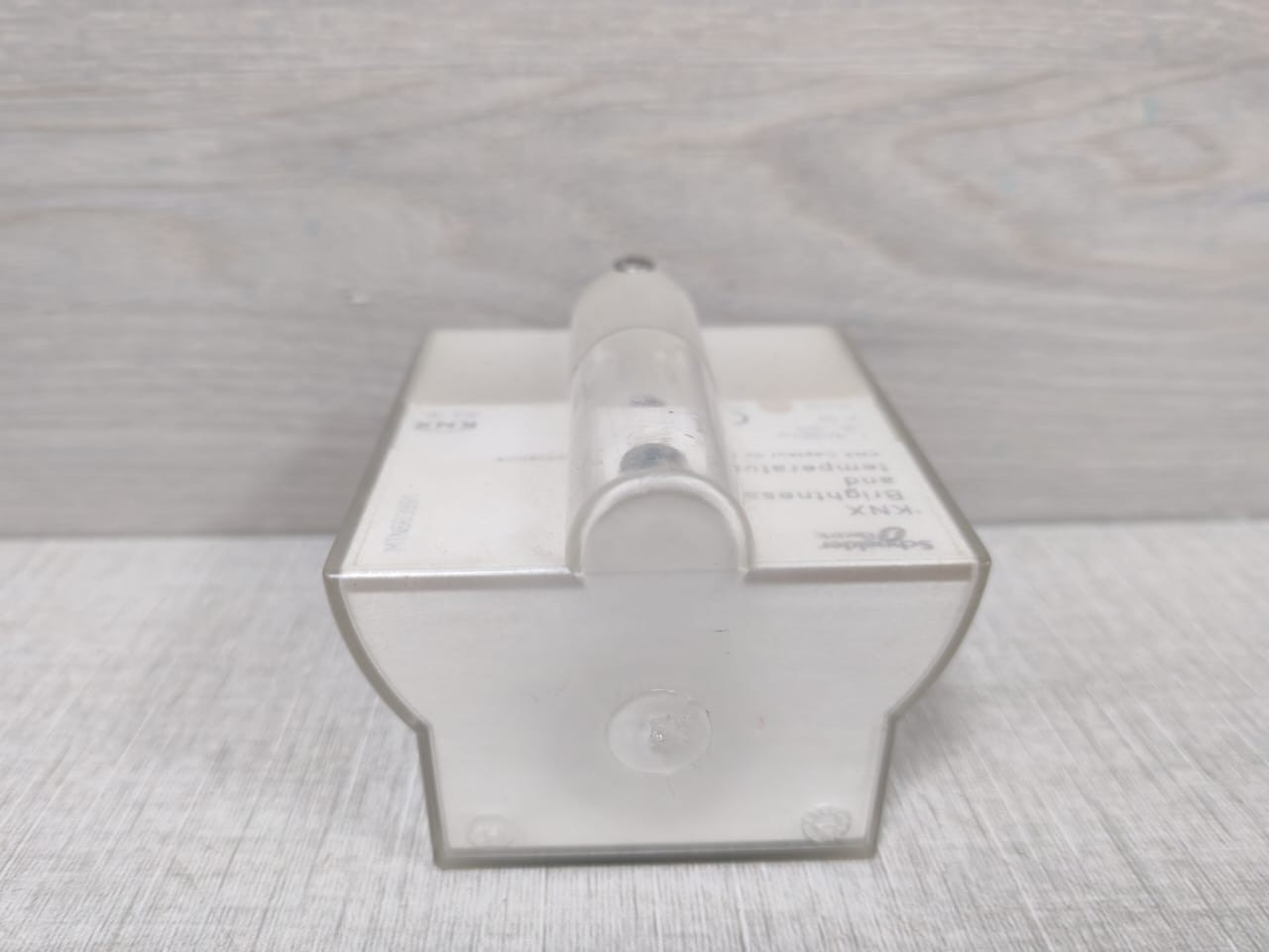 Schneider Electric MTN663991 Schneider Electric MTN663991 KNX Brightness and Temperature Sensor 6
