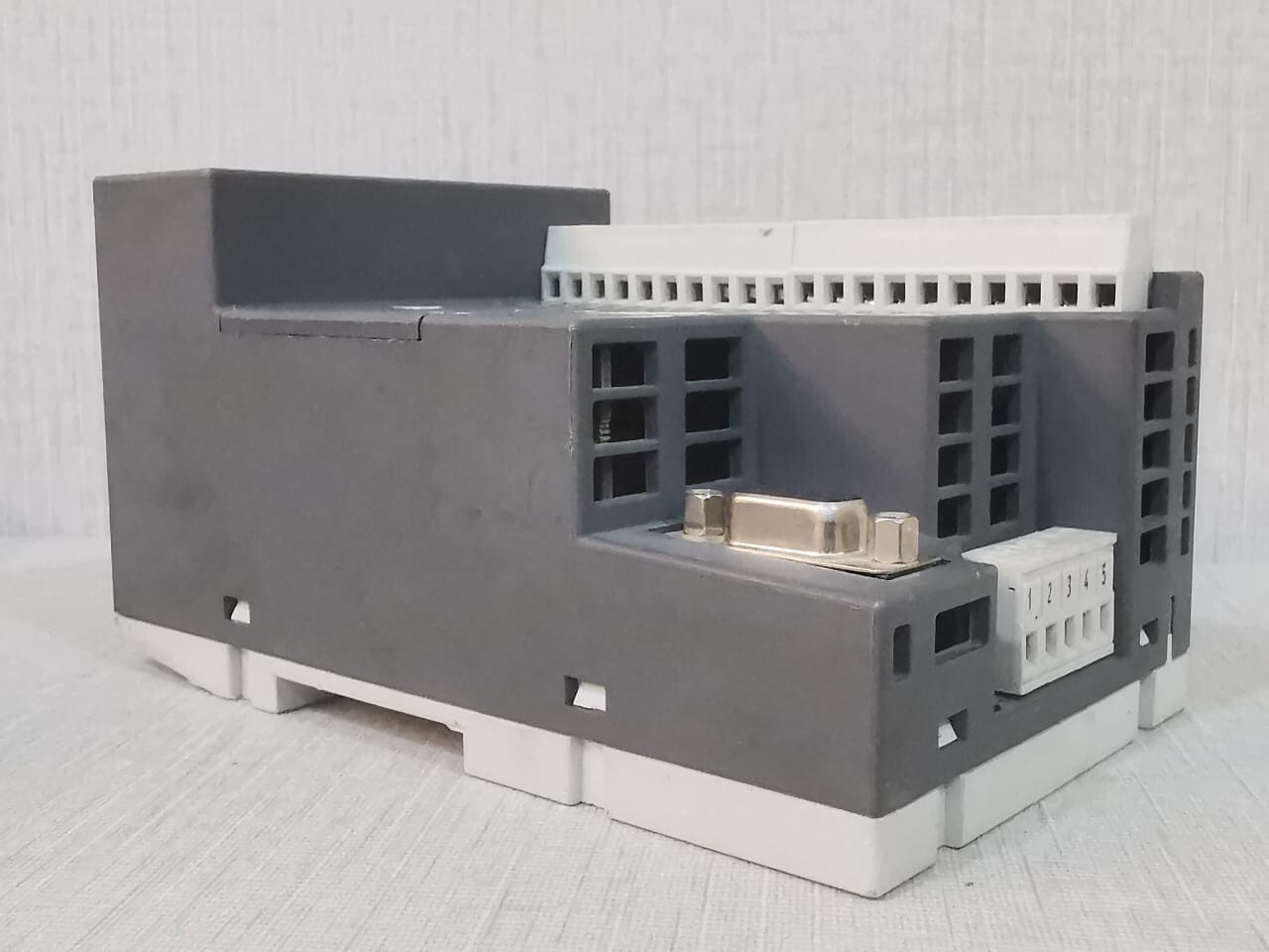 ABB PM564-T ABB PM564-T A0 Central Processing Unit 1TNE968900R1100 6