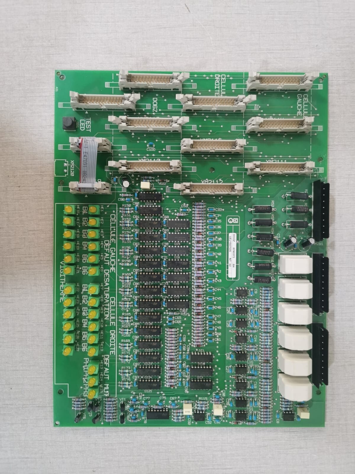 CARTE DOUZ 6740371XD-1B CARTE DOUZ 6740371XD-1B / 6740372 CIRCUIT BOARD 4