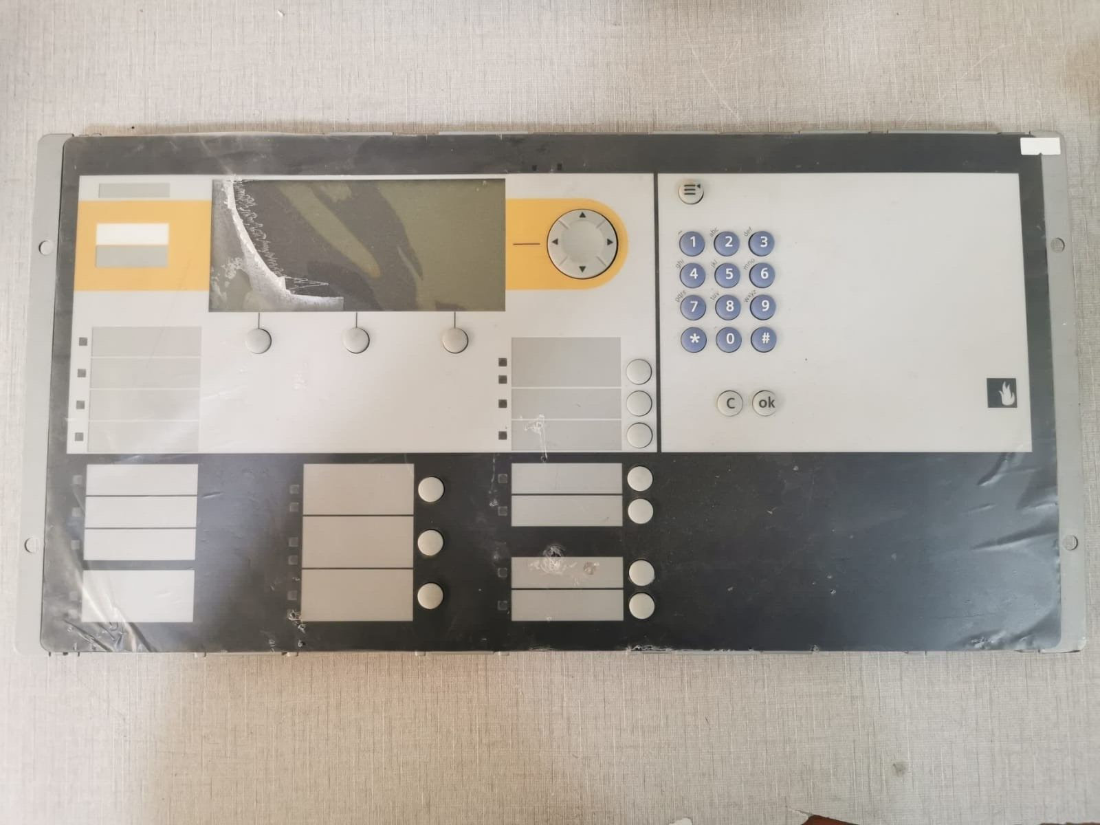 SIEMENS FCM2018-U3 FIRE CONTROL PANEL