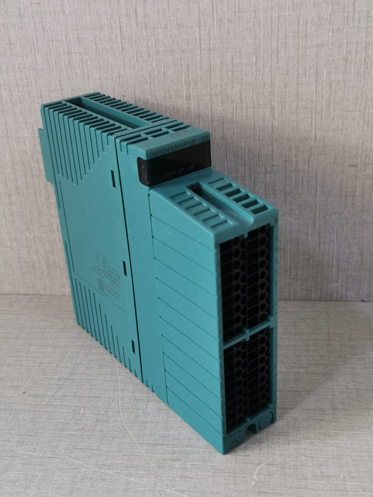 YOKOGAWA NFDV151-P10 S2 YOKOGAWA NFDV151 DIGITAL INPUT MODULE NFDV151-P10 S2 W/ NFTB5S-00 S2 CONNECTOR 9