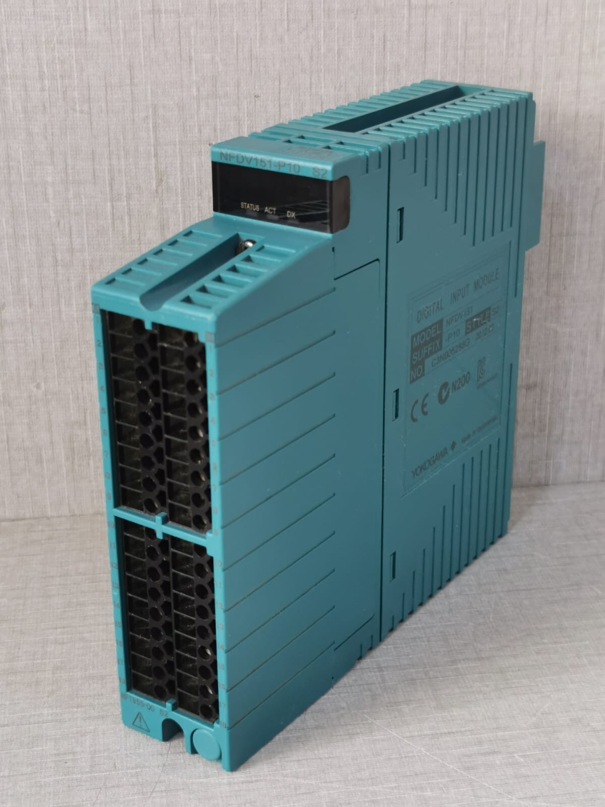 YOKOGAWA NFDV151-P10 S2 YOKOGAWA NFDV151 DIGITAL INPUT MODULE NFDV151-P10 S2 W/ NFTB5S-00 S2 CONNECTOR 10