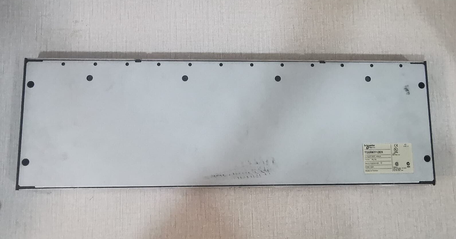 Schneider Electric TSXRKY12EX Schneider Electric TSXRKY12EX 12 SLOT EXTENSION RACK 3