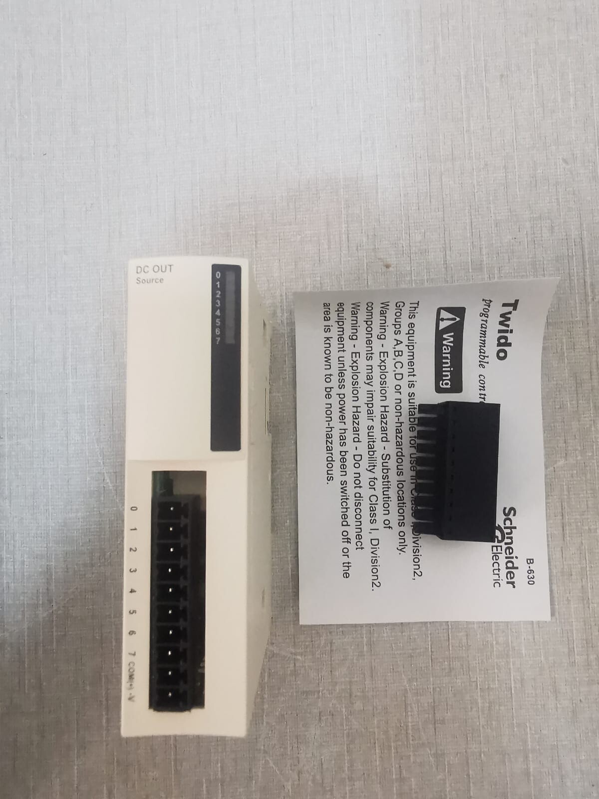 Schneider Electric TWIDO TWDDDO8TT EXPANSION MODULE 24VDC 2OmA