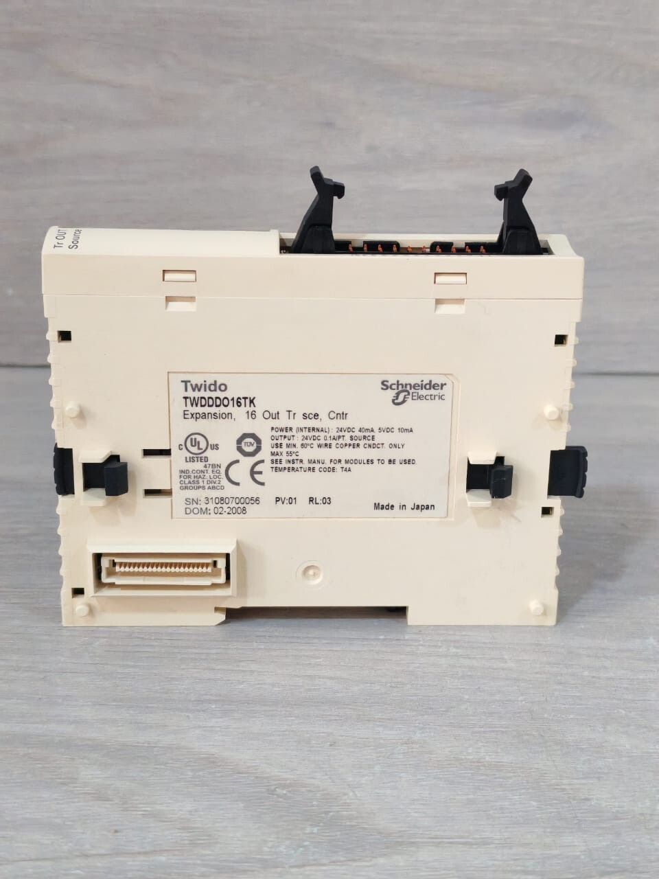 Schneider Electric TWDDDO16TK Schneider Electric TWIDO TWDDDO16TK EXPANSION MODULE 16 OUT SCE 8