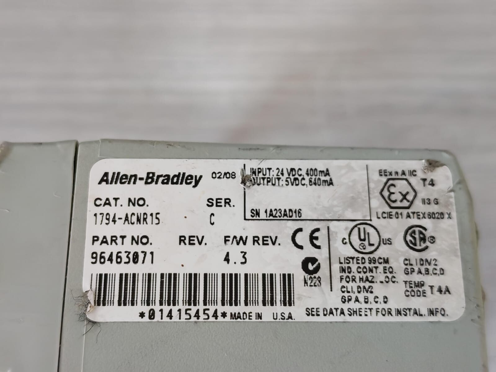 Allen-Bradley 1794-ACNR15 SER.C REV 4 F/W 4.3 ALLEN-BRADLEY 1794-ACNR15 SER.C REV 4 F/W 4.3 FLEX I/O CONTROLNET -W/ DAMAGED 7