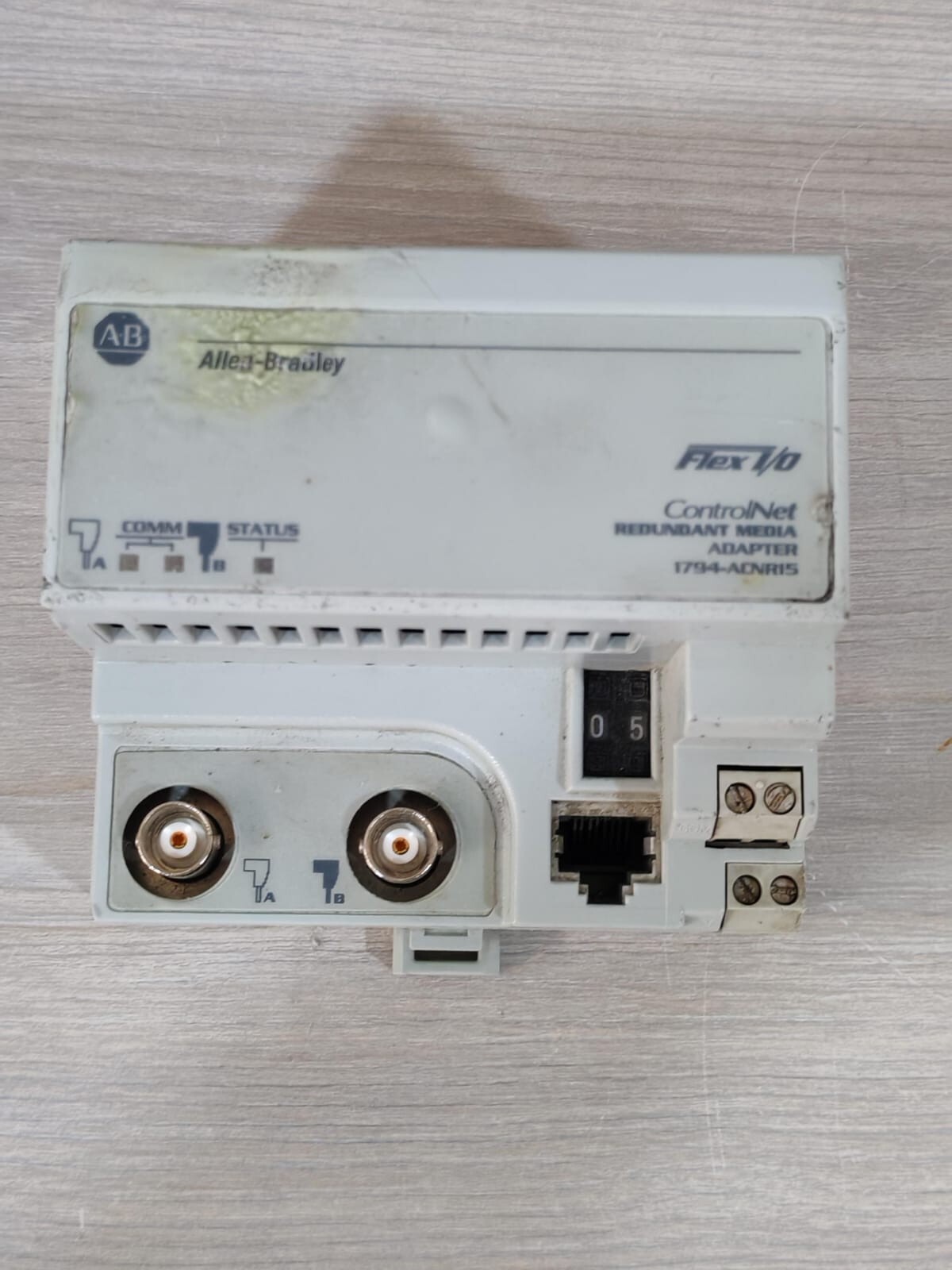 ALLEN-BRADLEY 1794-ACNR15 SER.C REV 4 F/W 4.3 FLEX I/O CONTROLNET -W/ DAMAGED