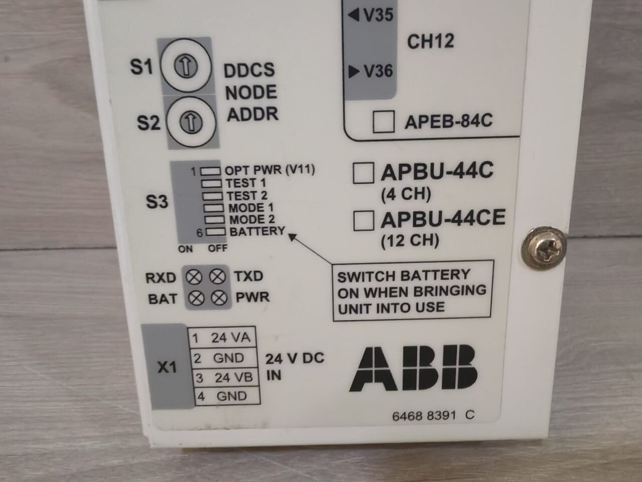 ABB APBU-44C ABB APBU-44C Branching Unit 64688391 C 2
