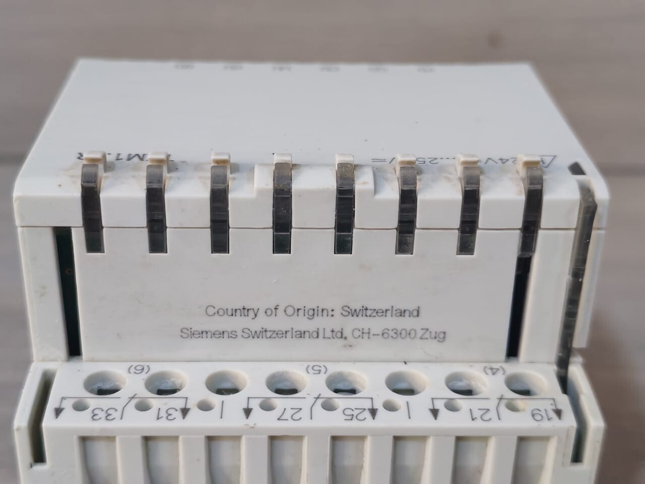 Siemens TXM1.6R Siemens TXM1.6R Digital Output Module 24V 9