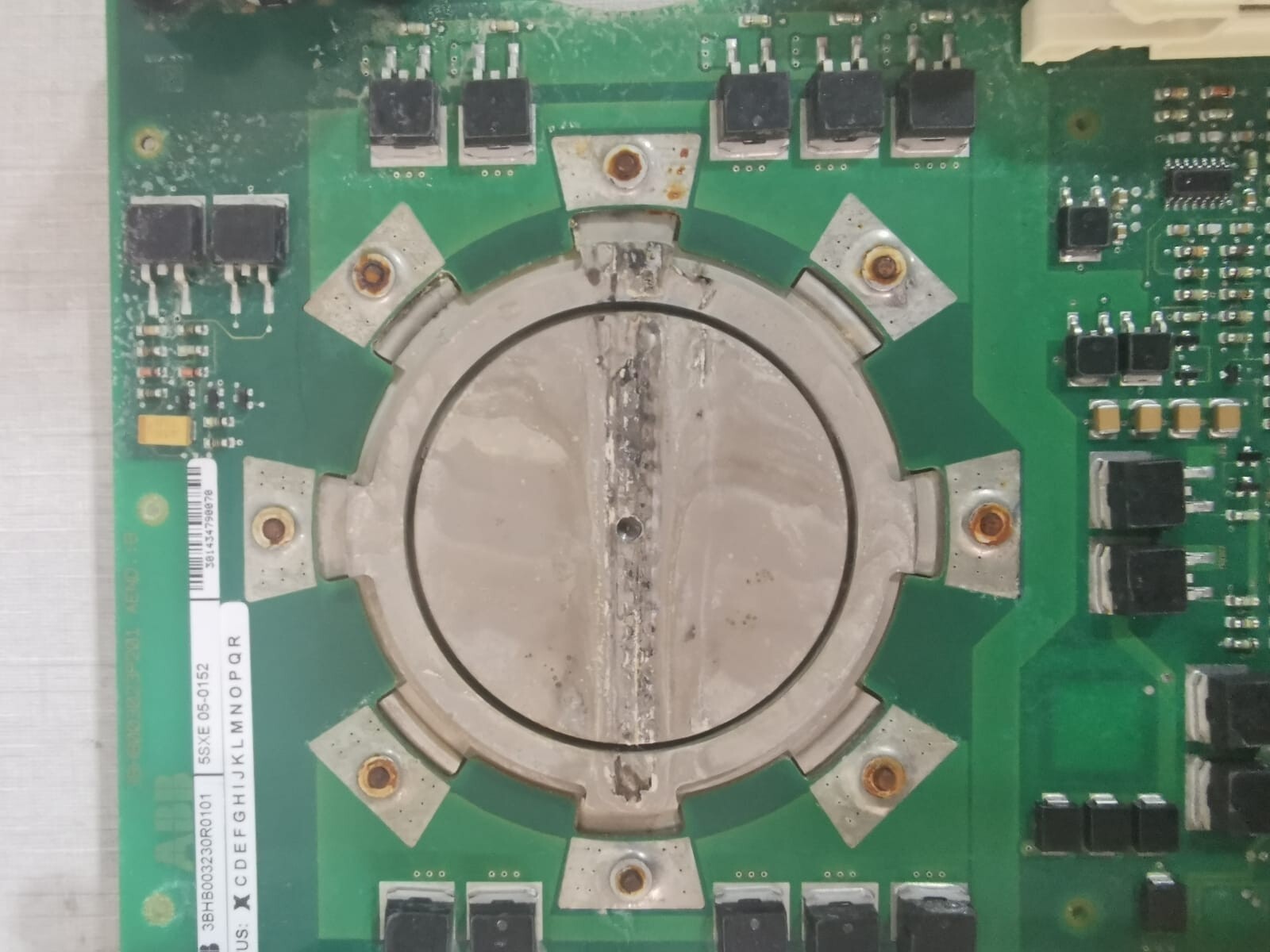 ABB 5SXE 05-0152 ABB 3BHB003230R0101 5SXE 05-0152 Drive Board 6