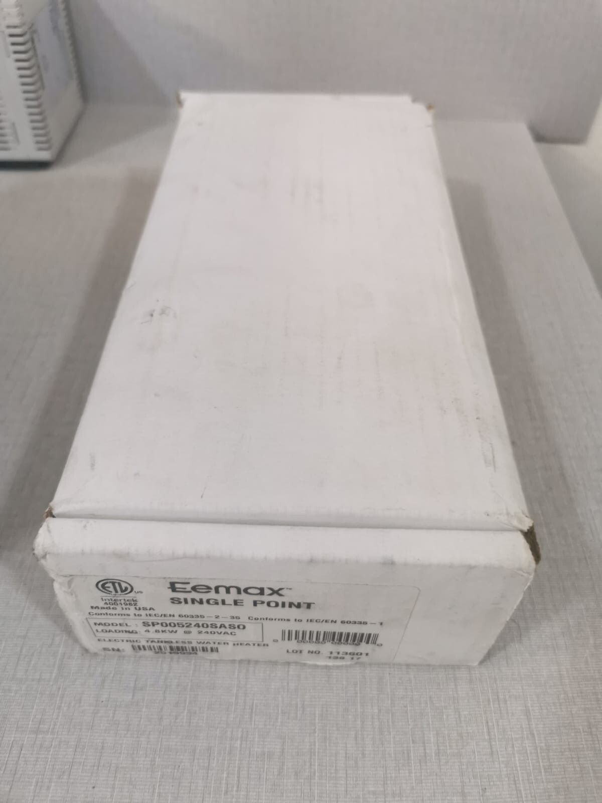 Eemax SP005240SASO Eemax SP005240SASO 240VAC/60HZ ELECTRIC TANKLESS WATER HEATER 9