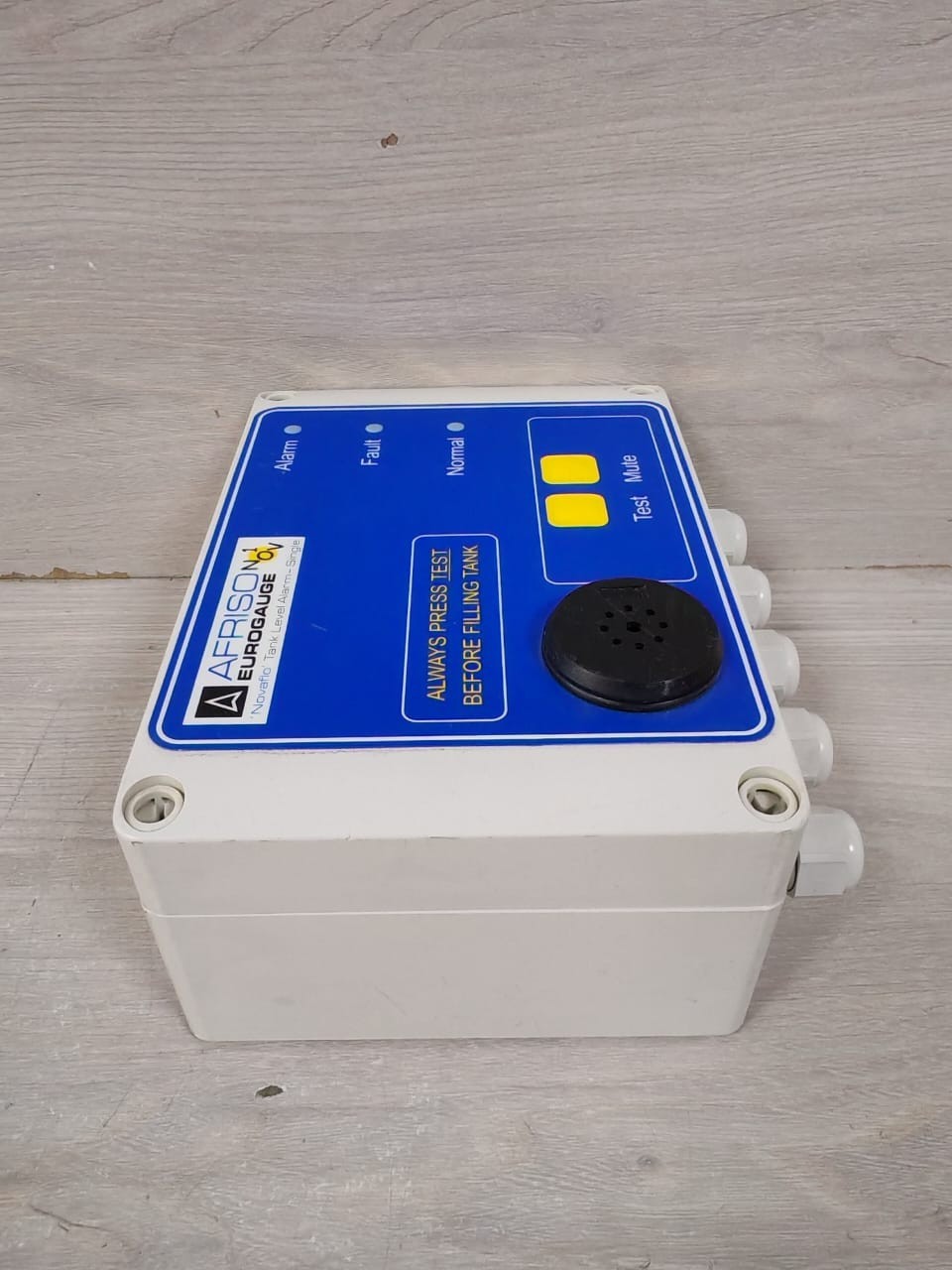 Novaflo NOV11Z1 AFRISON EUROGAUGE NOVAFLO NOV11Z1 TANK LEVEL ALARM 85-265VAC 7