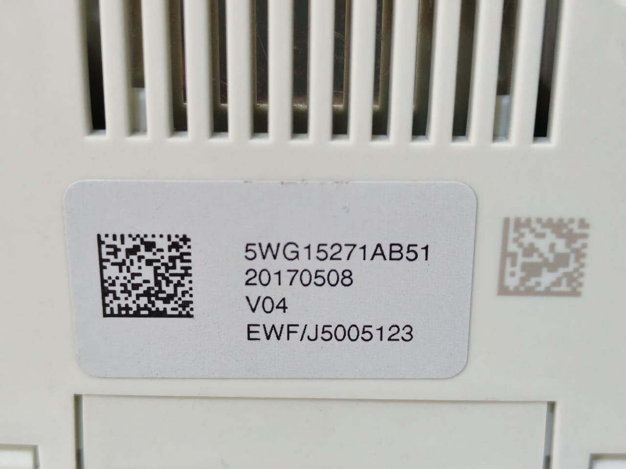 Siemens 5WG1 527-1AB51 SIEMENS 5WG1 527-1AB51 UNIVERSAL DIMMER SUBMODULE 20-1000VA 230V 8