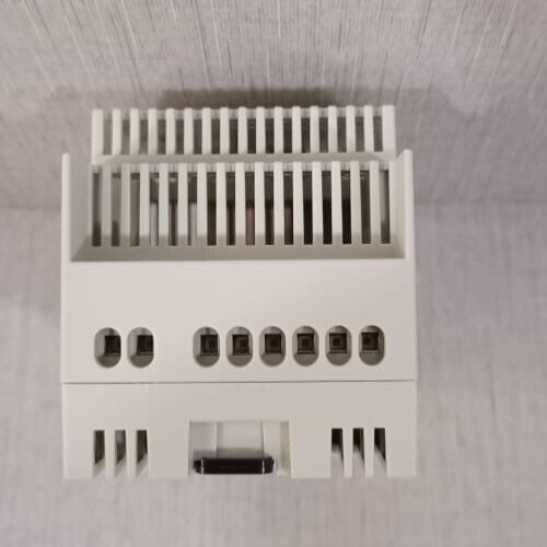Siemens 5WG1 528-1AB41 Siemens 5WG1 528-1AB41 Universal Dimmer Sub Module 20-300VA 3