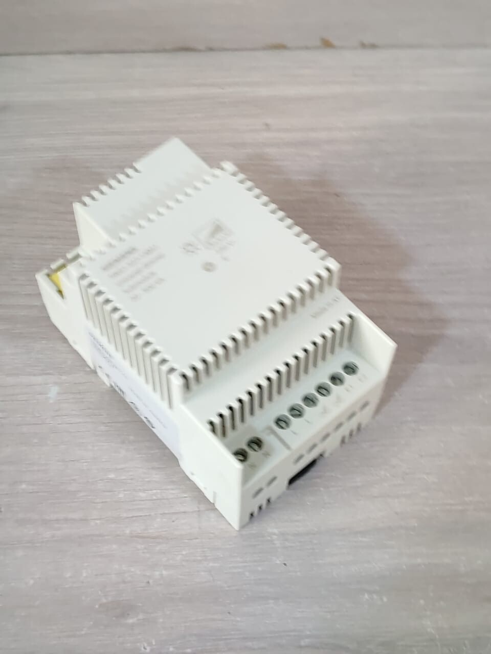 Siemens 5WG1 527-1AB41 Siemens 5WG1 527-1AB41 Universal Dimmer Sub Module 20-500 V 4