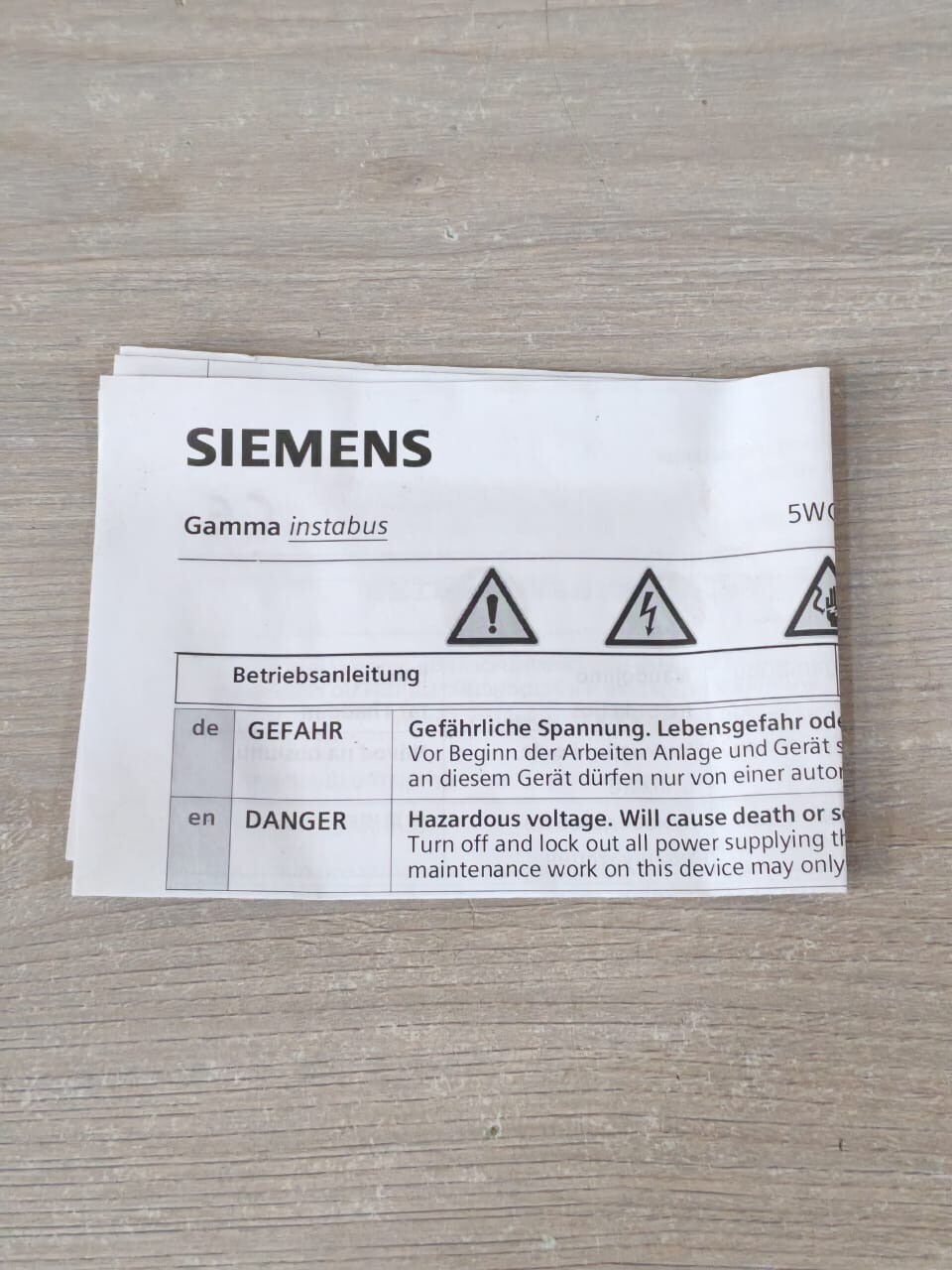 Siemens 5WG1 527-1AB41 Siemens 5WG1 527-1AB41 Universal Dimmer Sub Module 20-500 V 10