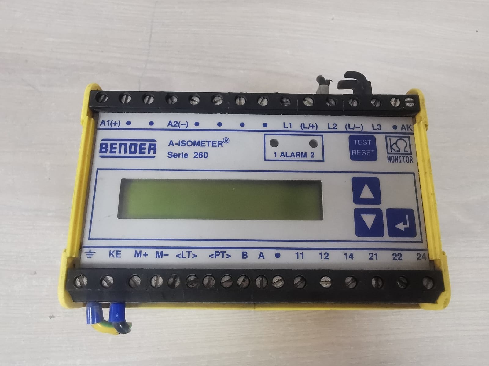 BENDER A-ISOMETER Serie 260  S/W:D74-V2.8-4 BENDER 1RDH265-4 A-ISOMETER Serie 260 S/W:D74-V2.8-4Insulation Monitoring Device 8