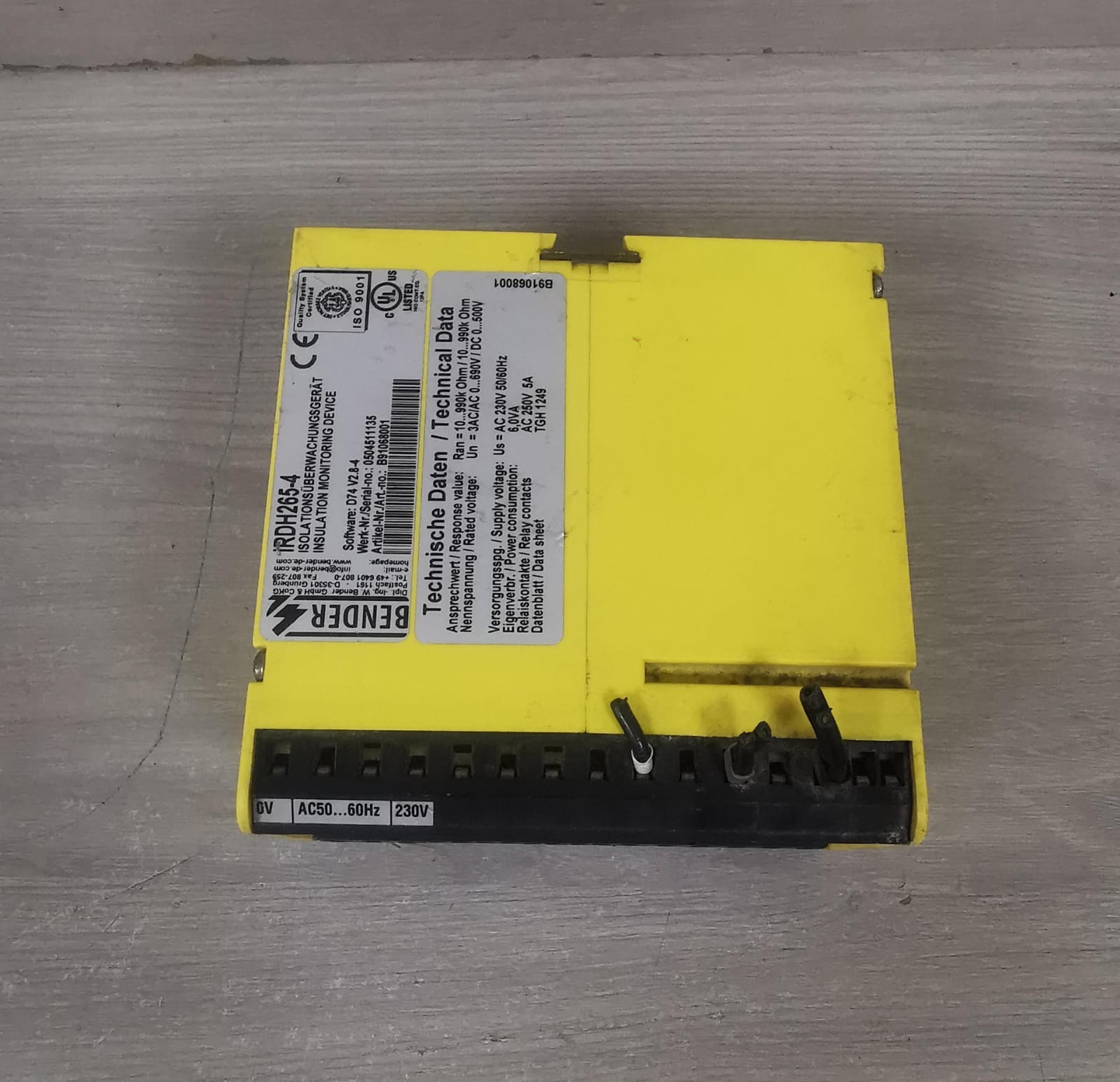 BENDER A-ISOMETER Serie 260  S/W:D74-V2.8-4 BENDER 1RDH265-4 A-ISOMETER Serie 260 S/W:D74-V2.8-4Insulation Monitoring Device 9