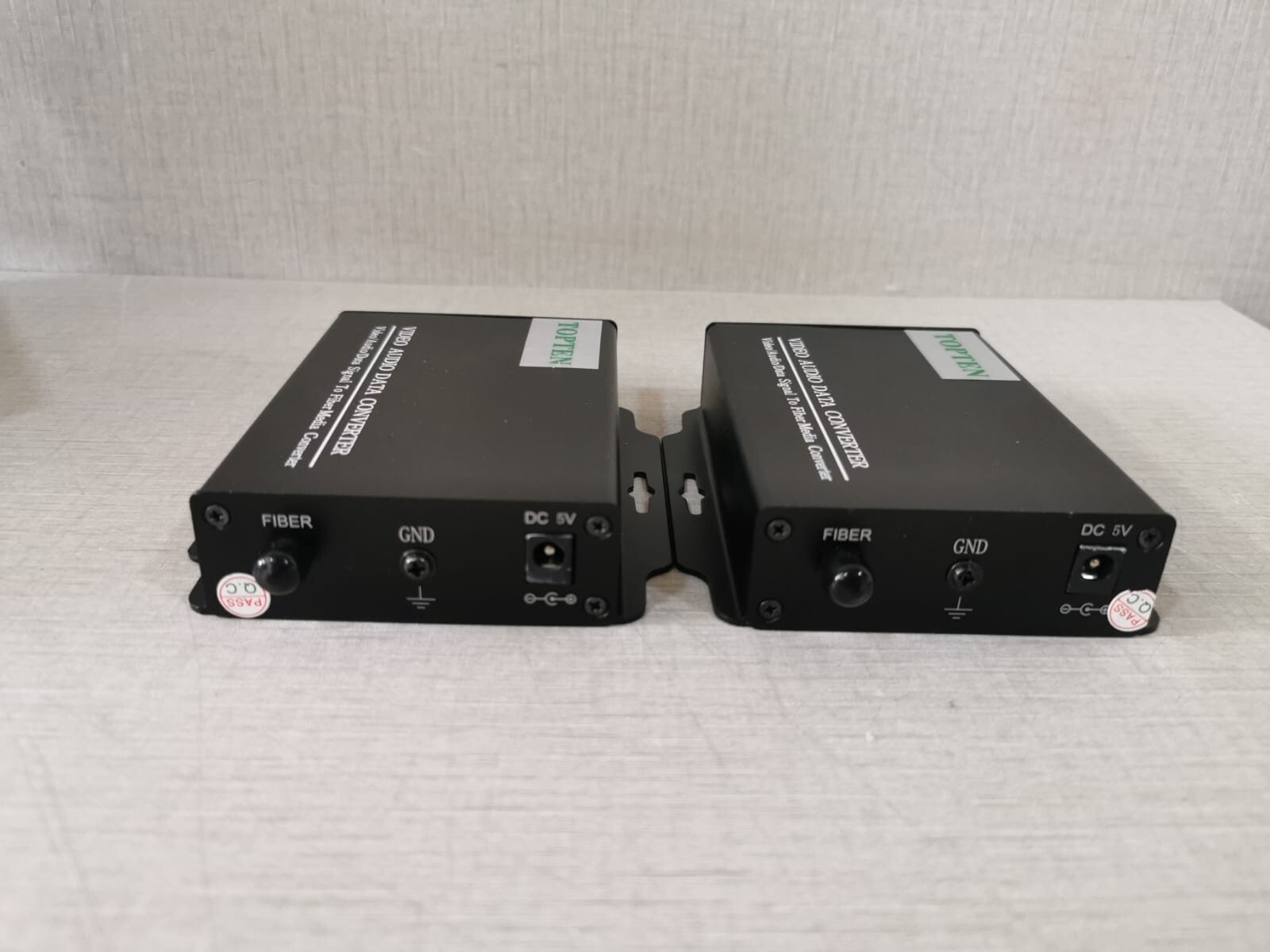 TOPTEN TOP-R2V1RDFC-20K TOPTEN TOP-R2V1RDFC-20K VIDEO AUDIO DATA CONVERTER Transmitter & Receiver 3