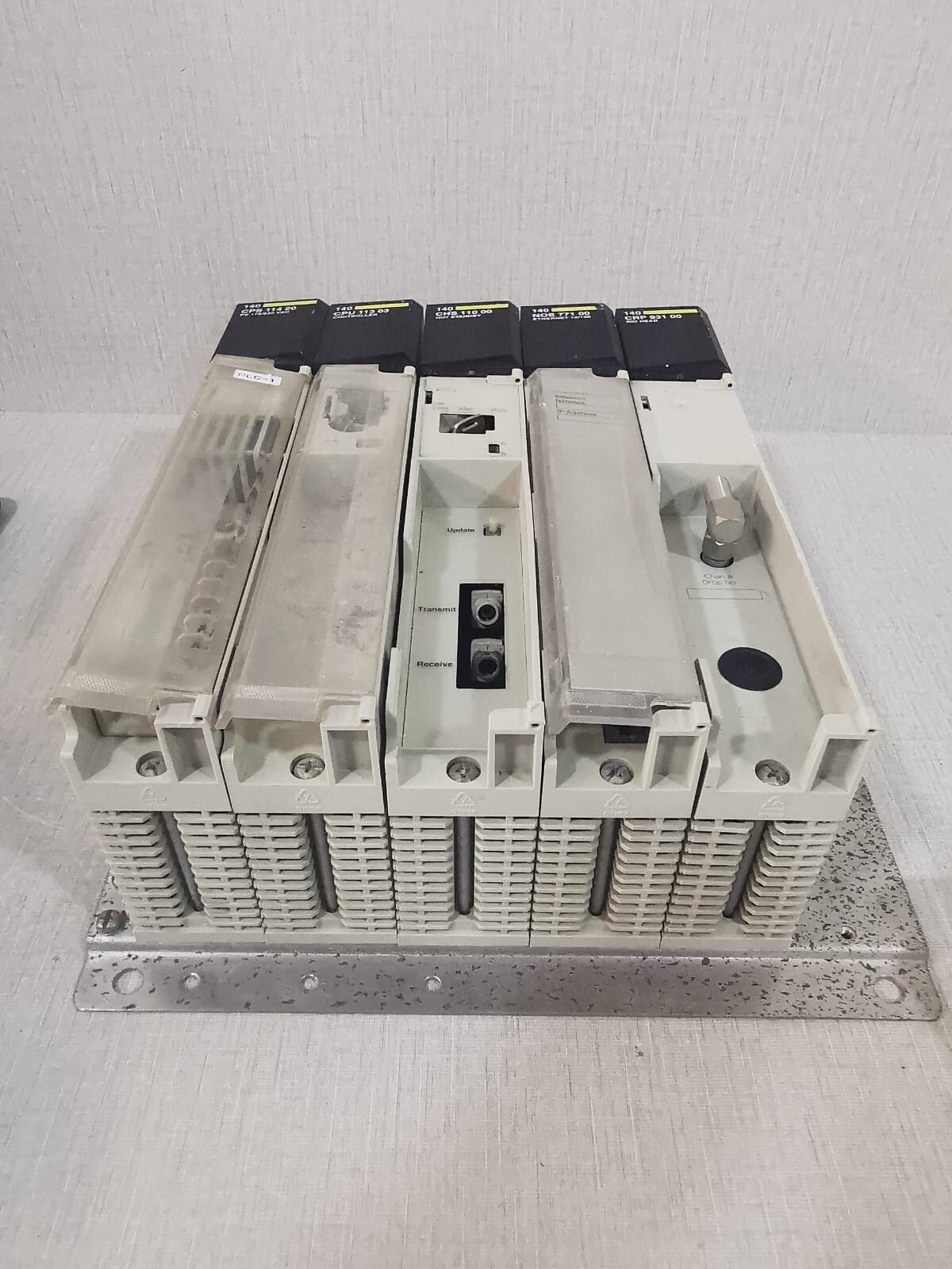 Schneider Electric 140 CPS 114 20/140 CPU 113 03/ 140 CHS 110 00/ 140 NOE 771 00/140 Schneider 140CPS114 20/140CPU11303/ 140CHS11000/ 140NOE77100/140CRP93100 7
