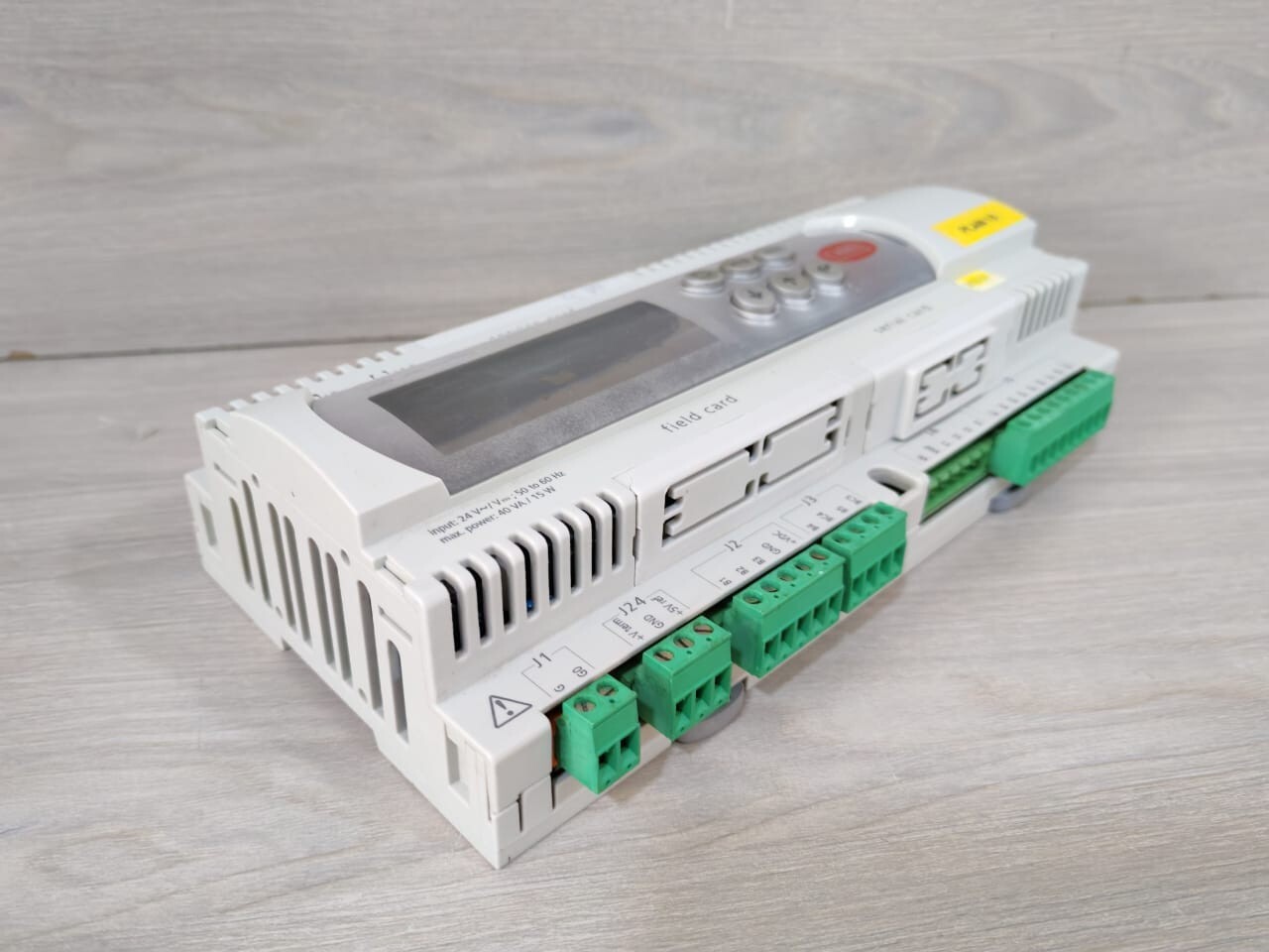 Carel PCO3000BS0 CAREL PCO3000BS0 CONTROLLER 10