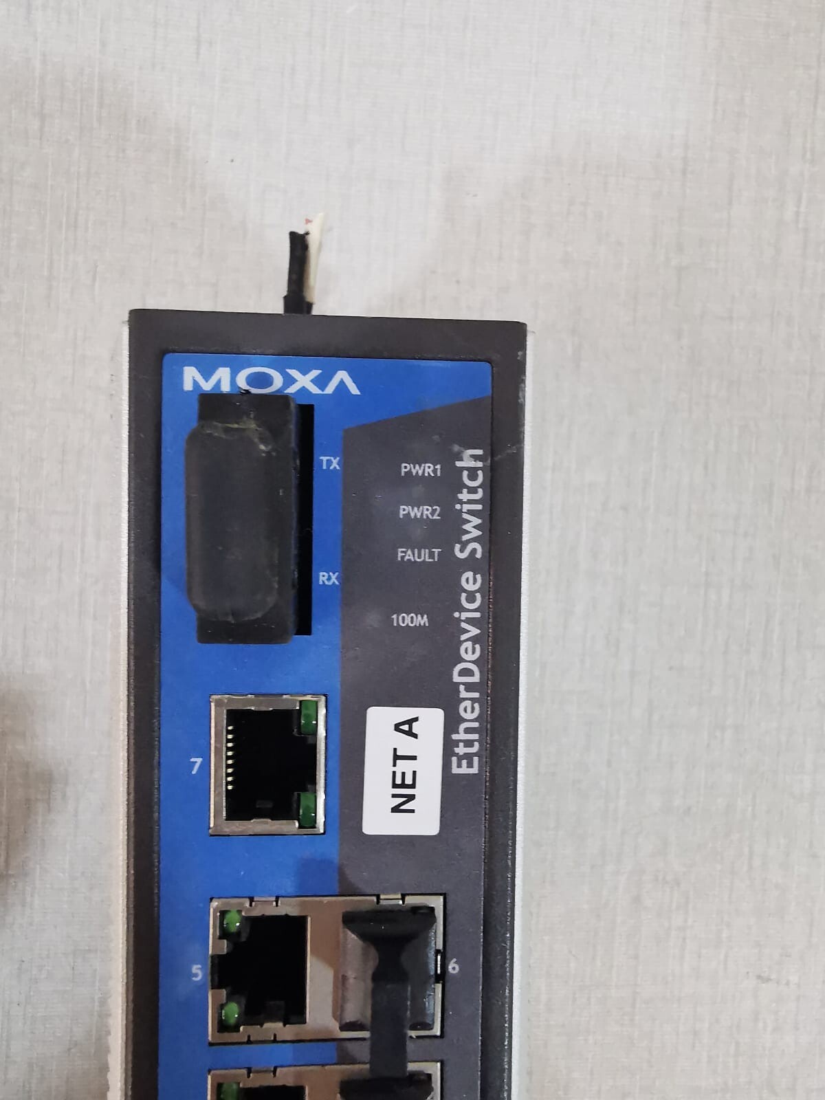 Moxa EDS-308-M-SC MOXA EDS-308-M-SC EtherDevice Switch 2