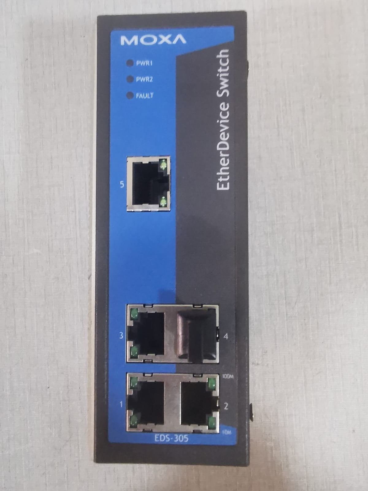 MOXA EDS-305-T EtherDevice Switch