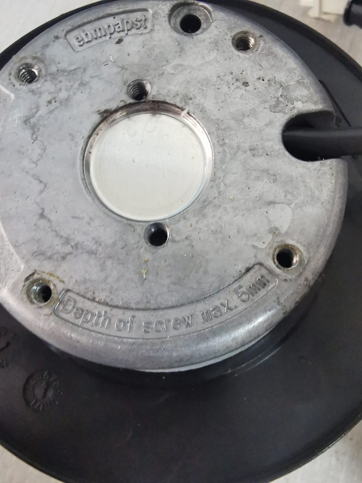 Ebmpapst R2S133-AF 50-15 Ebmpapst R2S133-AF 50-15 230V-50HZ 0,17A 27W 2530 MIN 1 Series Centrifugal Fan 6