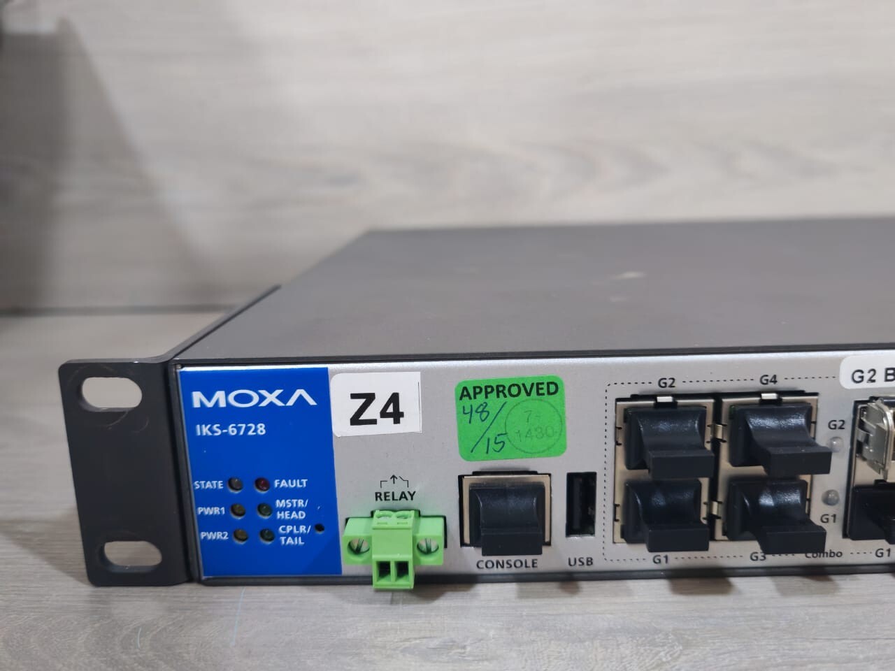 MOXA PN:3093000000961 REV.1.2.0 MOXA IKS-6728-4GTXSFP-HV-HV-T PN:3093000000961 REV.1.2.0 Gigabit Switch 2