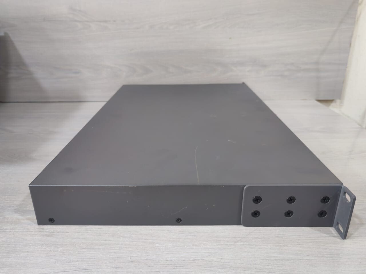 MOXA PN:3093000000961 REV.1.2.0 MOXA IKS-6728-4GTXSFP-HV-HV-T PN:3093000000961 REV.1.2.0 Gigabit Switch 8