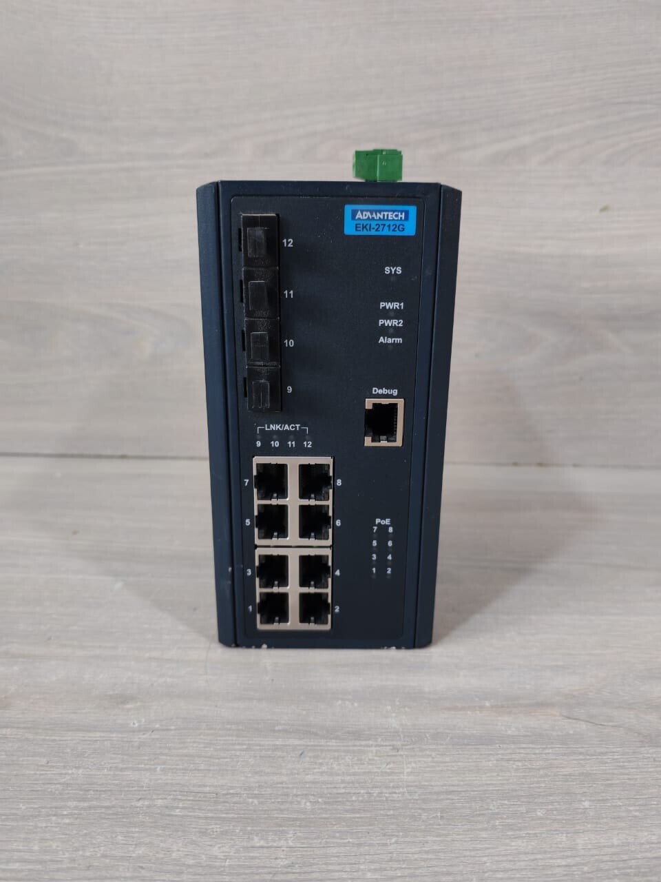 Advantech EKI-2712G -4FPI-AE Advantech EKI-2712G EKI-2712G -4FPI-AE INDUSTRIAL ETHERNET SWITCH 2
