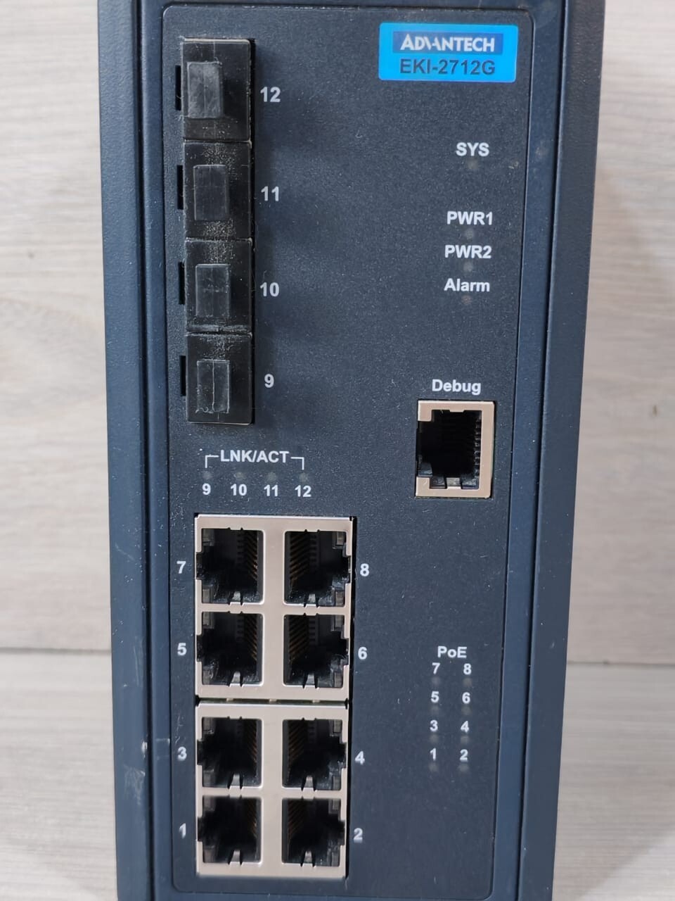 Advantech EKI-2712G -4FPI-AE Advantech EKI-2712G EKI-2712G -4FPI-AE INDUSTRIAL ETHERNET SWITCH 4
