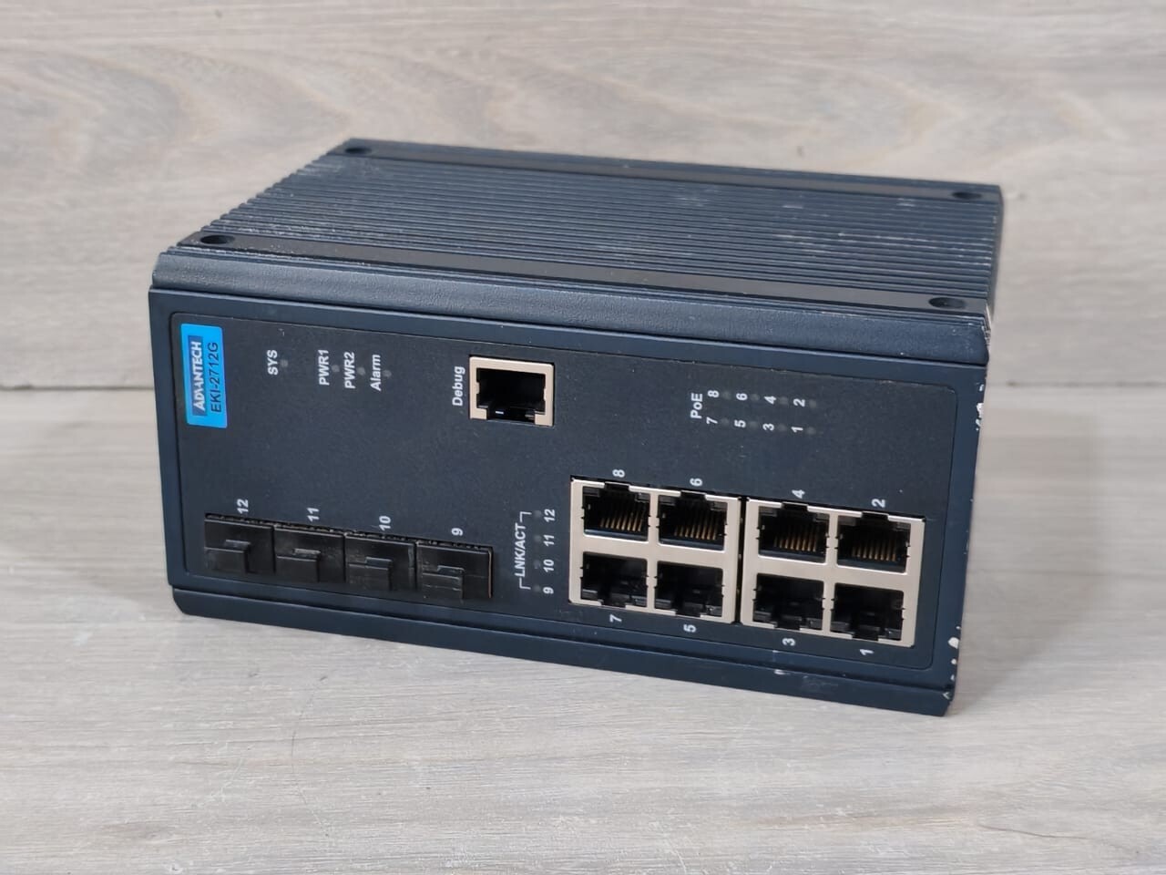 Advantech EKI-2712G -4FPI-AE Advantech EKI-2712G EKI-2712G -4FPI-AE INDUSTRIAL ETHERNET SWITCH 6