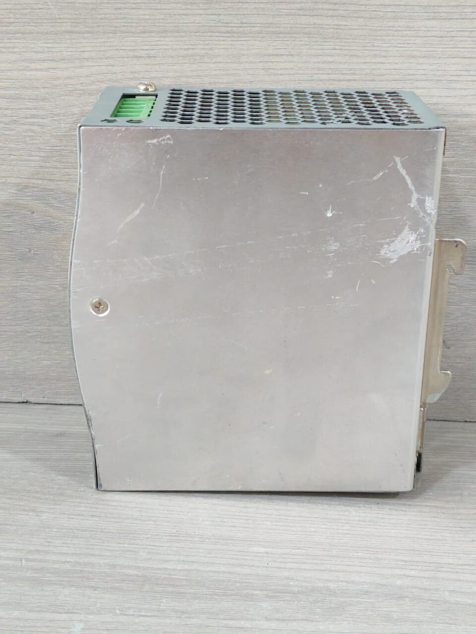 MEAN WELL SDR-240-48 MW MEAN WELL SDR-240-48 POWER SUPPLY 100-240VAC 2.6A 6