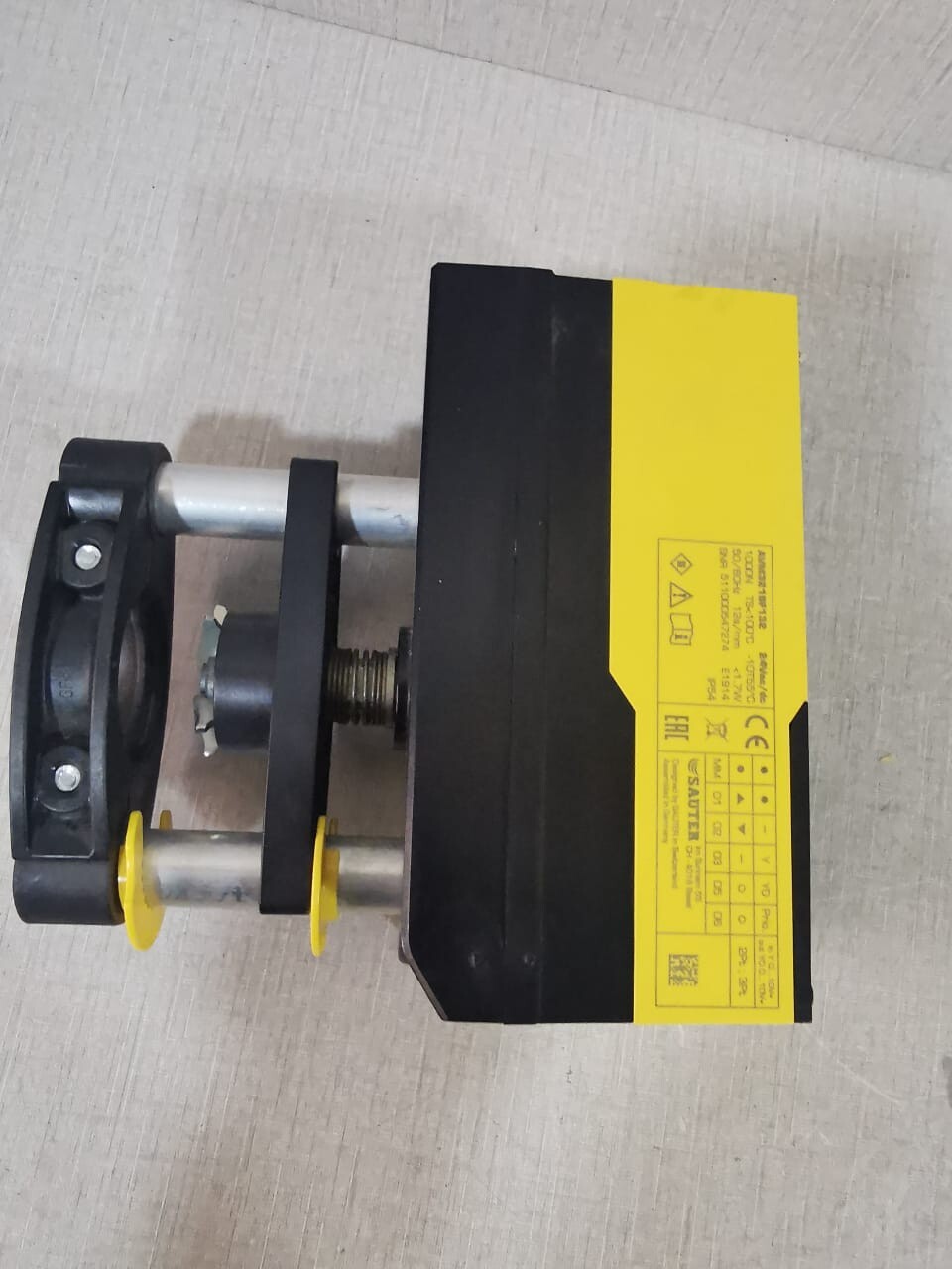 SAUTER AVM321SF132 SAUTER AVM321SF132 Electric Actuator Spring Return Positioner 8