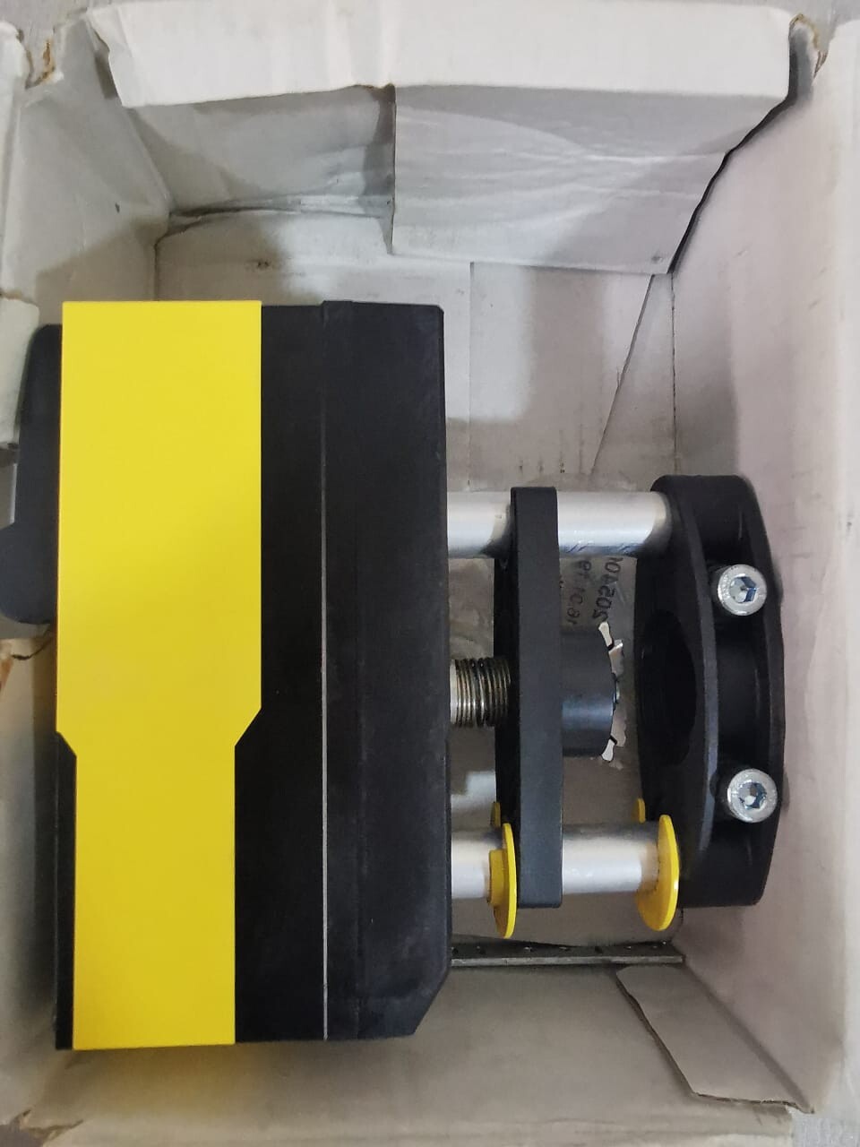 SAUTER AVM321SF132 SAUTER AVM321SF132 Electric Actuator Spring Return Positioner 10